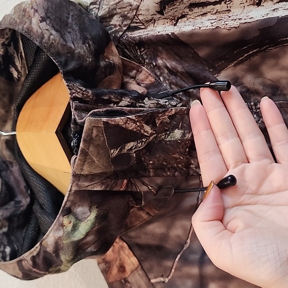 Cabela's Herters Women's Mossy Oak Camo Jacket - Picture 5 of 13